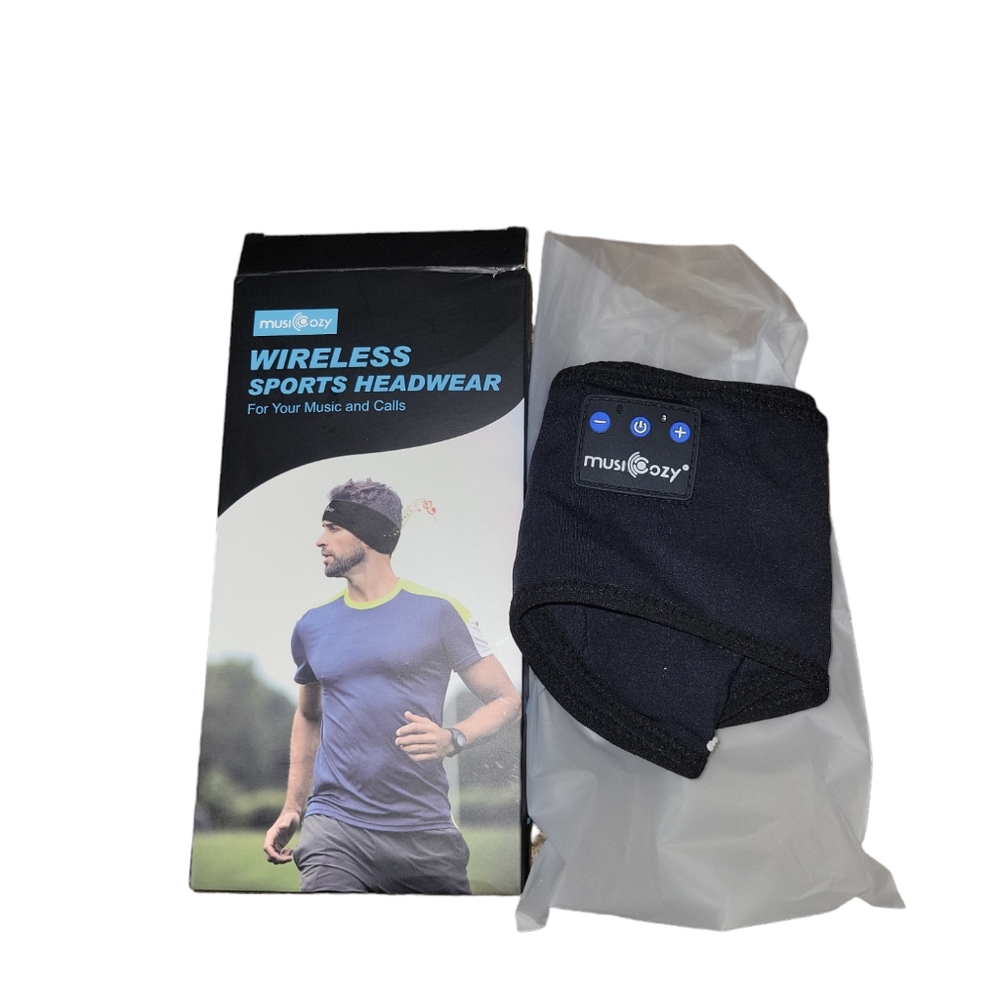 Music Cozy headband Bluetooth headphones black headband nwt